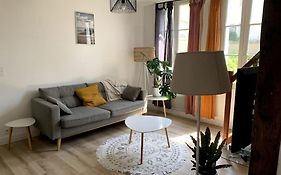 Superbe Duplex Centre-Ville Avec Parking Gratuit